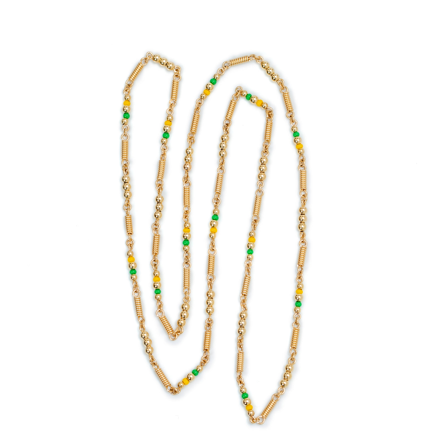 Collar en oro laminado&nbsp; 18k dorado 3mm con tornillos artesanales realizados con alambre&nbsp; dorado,&nbsp; acompañado de pequeños canutillos de miyuki para brindarle colorido. elaborado con técnicas orfebres por artesanos expertos en el arte.