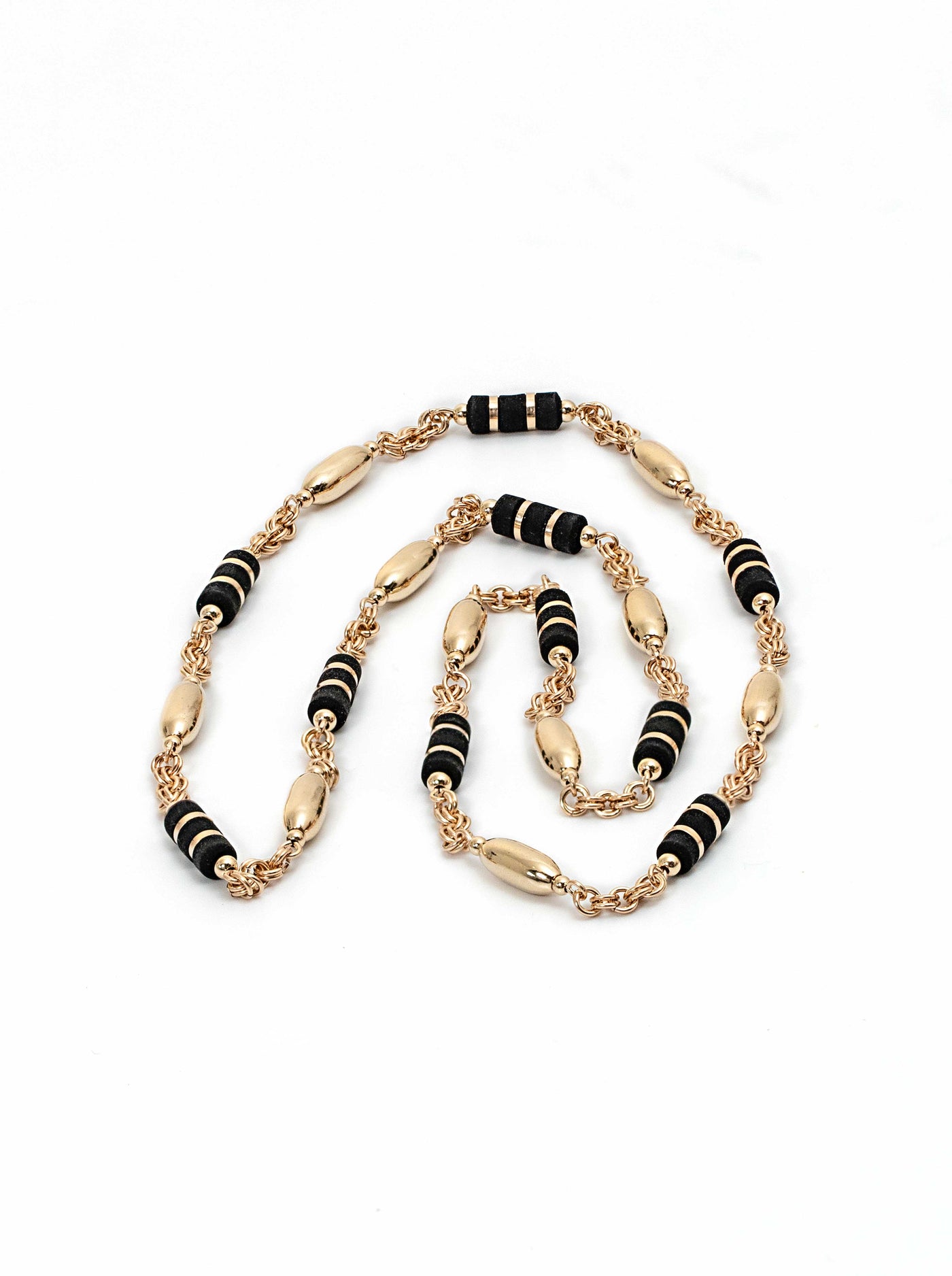 COLLAR ESPECIAL BARRIL Y OVALO DORADO