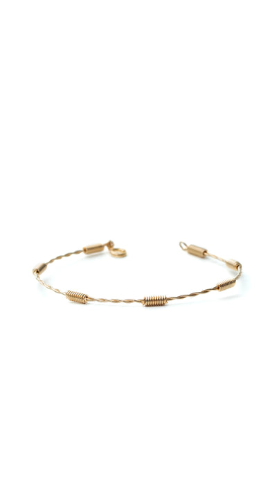 PULSERA ENTORCHADA 7 NUDOS DORADA (RIAZA -3T)